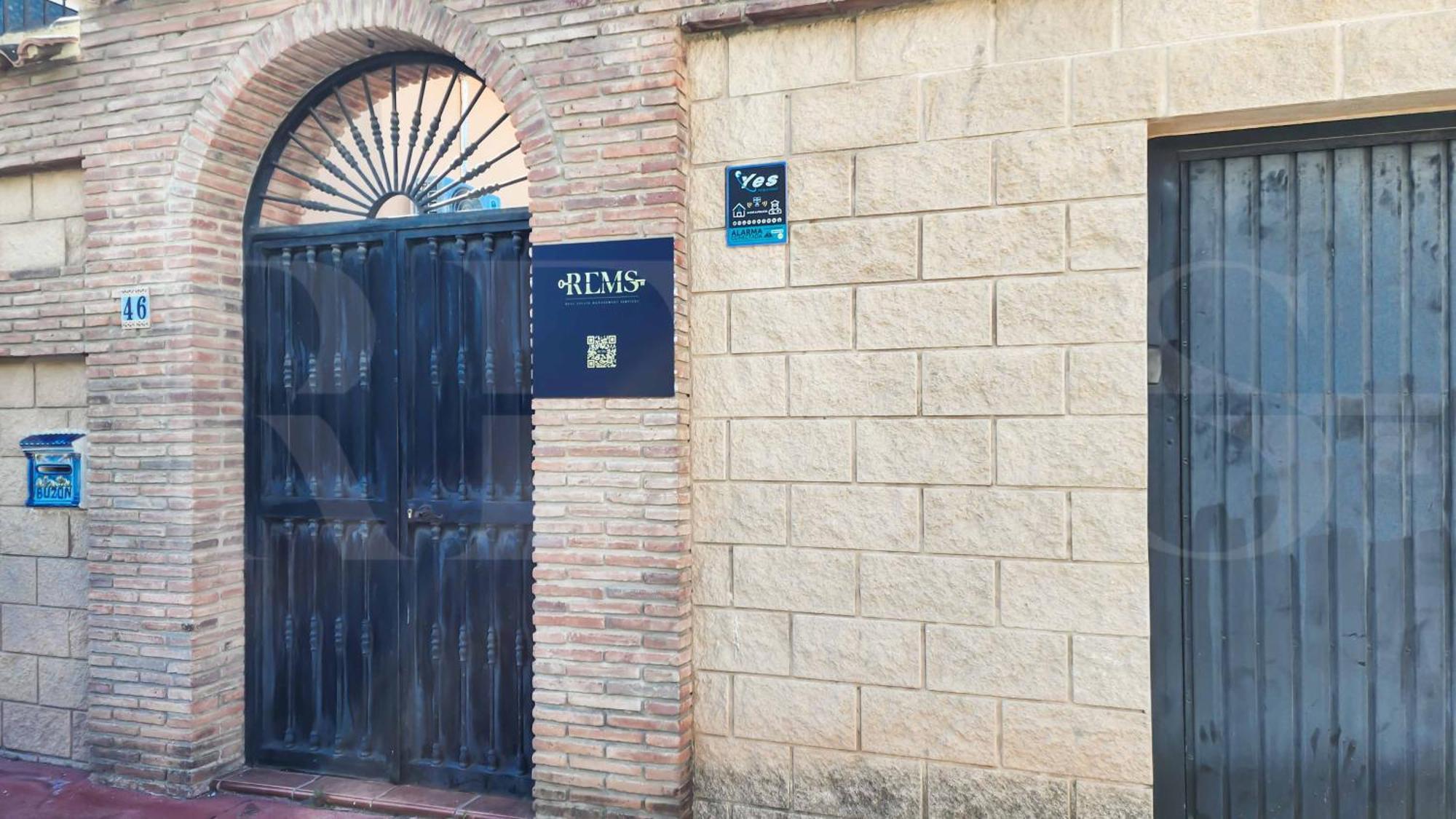 Spacious And Authentic With Pool & Garden By Rems Benalmádena