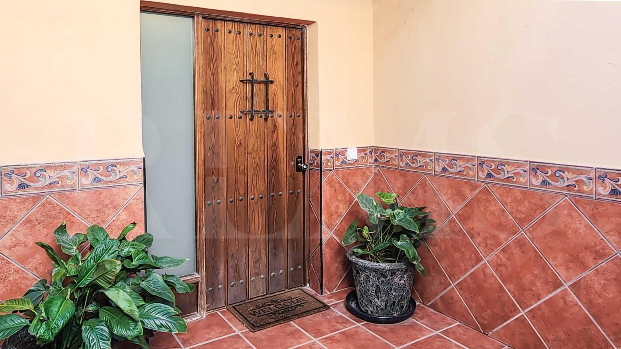 Spacious And Authentic With Pool & Garden By Rems Ferienhaus *