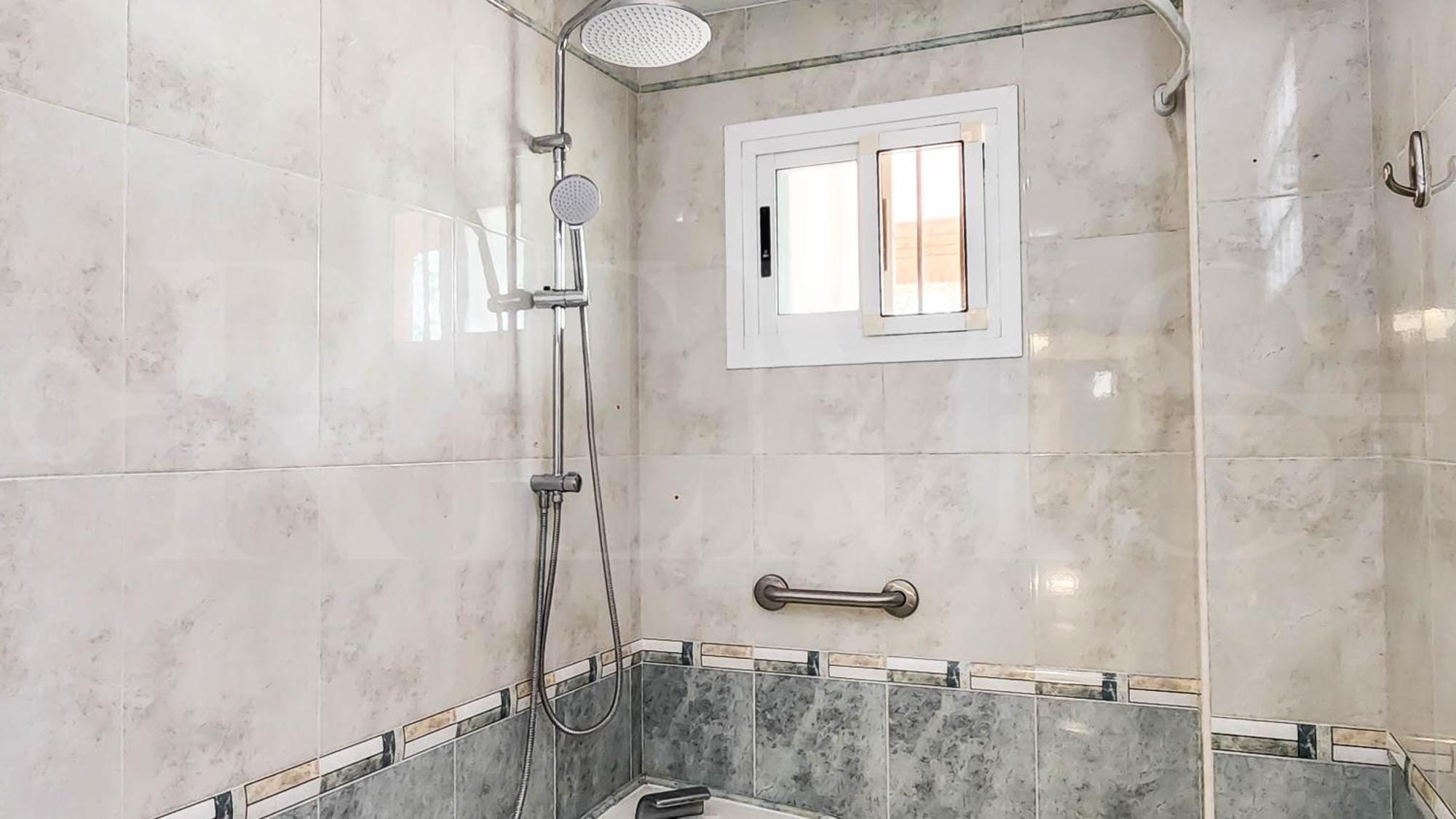 Ferienhaus Spacious And Authentic With Pool & Garden By Rems
